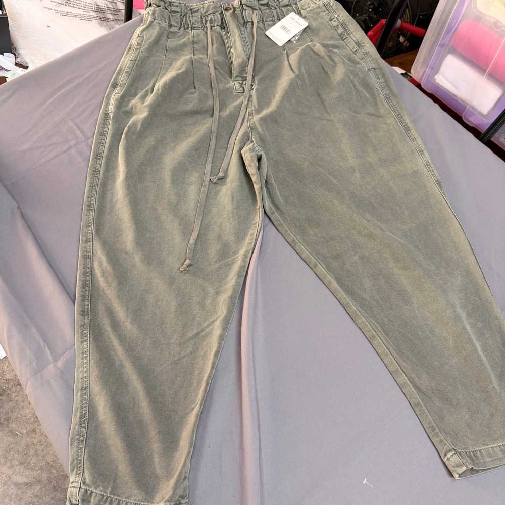 Free People Sugar Kelp Paperbag Waist Pants Olive Green OB934529 Size Large NWT - Picture 2 of 12